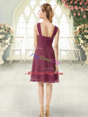 Burgundy Chiffon Zipper Asymmetric Sleeveless Knee Length Dress for Prom Ruching