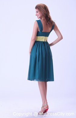 Knee-length Peacock Green Ruching Bridesmaid Dress with Champagne Belt