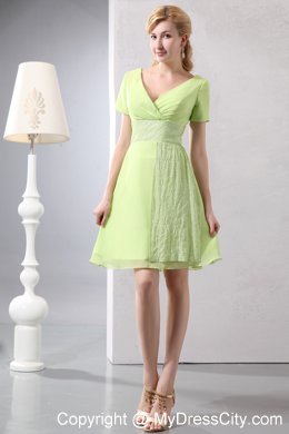 V-neck Yellow Green Short Bridesmaid Dress with Short Sleeves