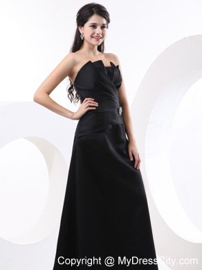 Designer Ruffled Black Straples Prom Dress with Brooch