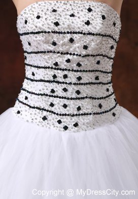 Cheap White Ball Gown Beaded Tulle Prom Dress with Strapless