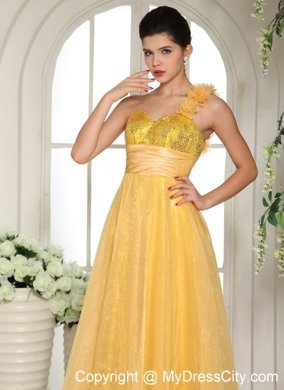 One Shoulder Hand Flowers Strap Sequined Light Yellow Prom Dress