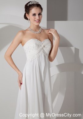 White Sweetheart Chiffon Ruched Appliques Prom Dresses