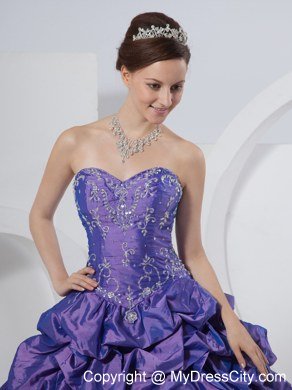 A-Line Sweetheart Embroidery Pick Up Quinceanera Gowns with Pick Up