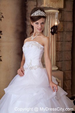 Ball Gown Strapless Appliques White 2013 Pretty Quinceanera Dress