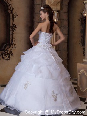 Ball Gown Strapless Appliques White 2013 Pretty Quinceanera Dress