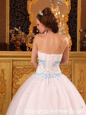 Pretty Strapless Beading White Tulle Corset up Quinceanera Dress