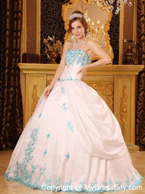 White Sweetheart Appliques Full length Quinceanera Dress Under 300