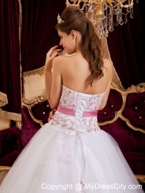 Princess Sweetheart Appliques White 2013 Sweet Sixteen Dresses