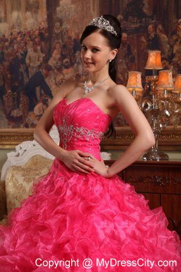 Sweetheart Beading 2013 Best Red Quinceanera Gowns with Ruffled