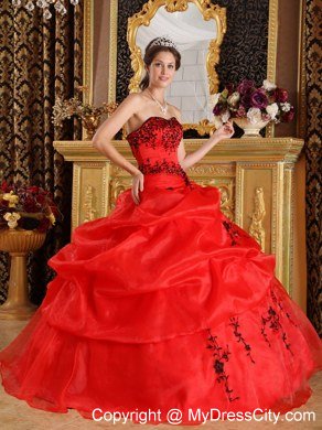 Simple Red Ball Gown Sweetheart Embroidery Long Quinceanera Dresses