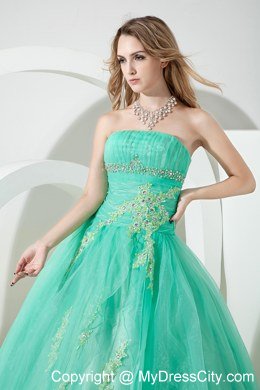 Apple Green Organza Ruches and Appliques 2013 Sweet 15 Dress