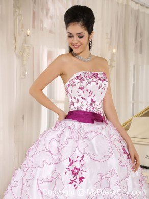 White Organza Ruffles Quinceanera Dress With Embroidery Decorate