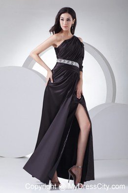 High Slit and One Shoulder for Beaded Celebrity Dress With Half Sleeve