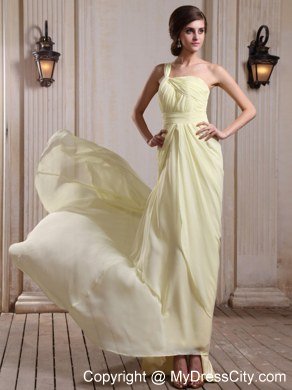 Yellow Green Celebrity Dress With One Shoulder and Court Train