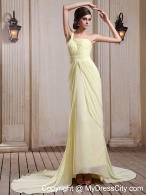 Yellow Green Celebrity Dress With One Shoulder and Court Train