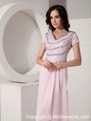 Empire V-neck Baby Pink Celebrity Dress Chiffon Beading Short Sleeves