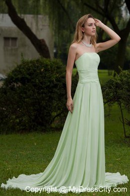 Apple Green Empire Strapless Celebrity Dress with Court Train