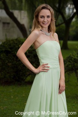 Apple Green Empire Strapless Celebrity Dress with Court Train