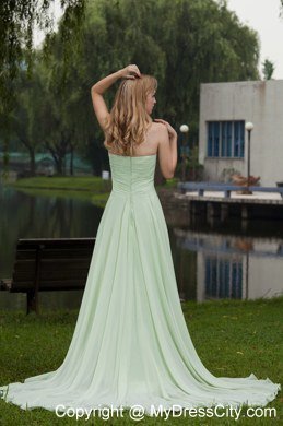 Apple Green Empire Strapless Celebrity Dress with Court Train