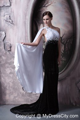 White and Black One Shoulder Beading Celebrity Dress for Watteau Train