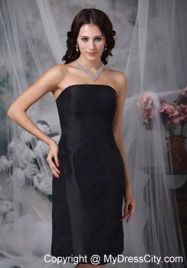 Simple Black A-line Strapless Knee-length Ruched Maternity Bridesmaid Dress