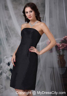 Simple Black A-line Strapless Knee-length Ruched Maternity Bridesmaid Dress