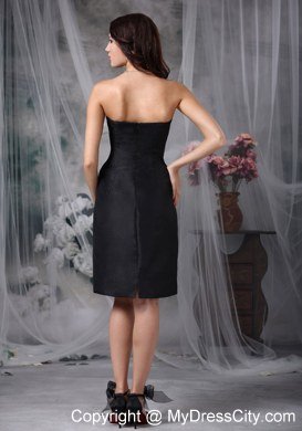 Simple Black A-line Strapless Knee-length Ruched Maternity Bridesmaid Dress