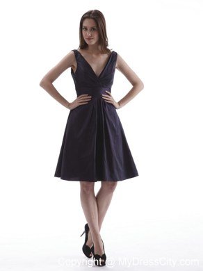 Wholesale Price Dark Purple A-line V-neck Short Maternity Bridesmaid Dress