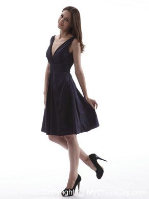 Wholesale Price Dark Purple A-line V-neck Short Maternity Bridesmaid Dress