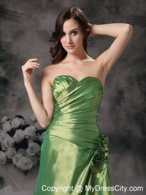 Discounted Green Sweetheart Column Bridesmaid Dress with Hand Made Flower