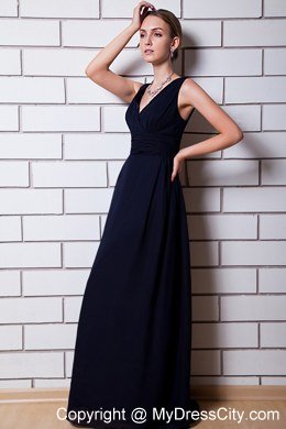 Hot Black Chiffon V-neck Floor-length Slinky Bridesmaid Dresses with Ribbon