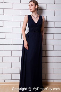 Hot Black Chiffon V-neck Floor-length Slinky Bridesmaid Dresses with Ribbon