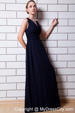 Hot Black Chiffon V-neck Floor-length Slinky Bridesmaid Dresses with Ribbon