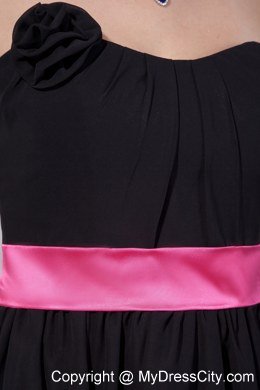 Black Empire Strapless Chiffon Short Bridesmaid Dresses with Pink Sashes