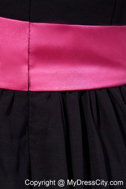 Black Empire Strapless Chiffon Short Bridesmaid Dresses with Pink Sashes