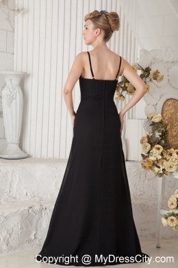 Smart Black Ruched Spaghetti Straps Chiffon Maid of Honor Dress Floor-length