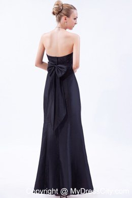 Navy Blue Column Strapless Floor-length Ruched Bridesmaid Dress