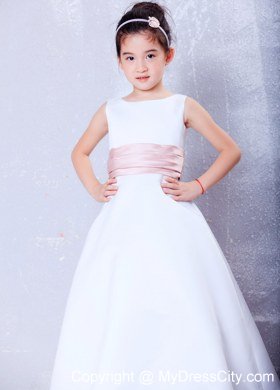 A-line Scoop Taffeta Sash Decorate Flower Girl Dress in White and Pink