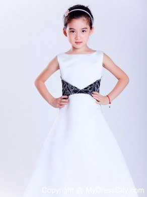 Scoop Embroidery Decorate Flower Girl Dress in White and Black