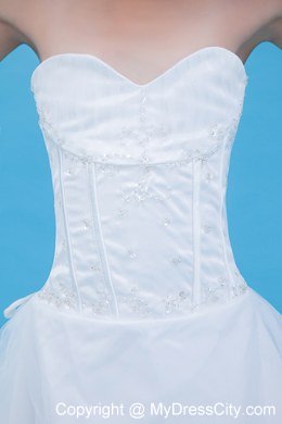 2013 Sweetheart Floor-length Appliques Decorate Flower Girl Dress in Tulle