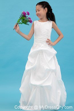 Scoop Neckline Floor-length Flower Girl Dress with Appliques and Pick-ups