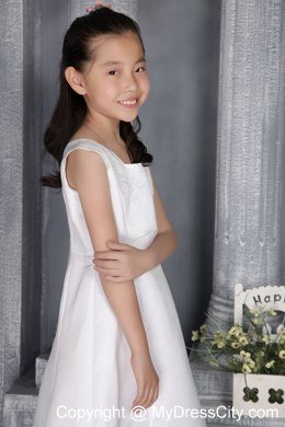 White A-line Square floor-length Flower Girl Dress Embriodery Decorate