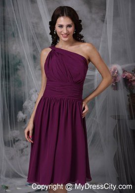 One Shoulder Knee-length Ruched Homecoming Dress in Purple