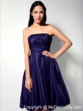 Dark Purple Pleated Strapless Knee-length Dress for Homecoming