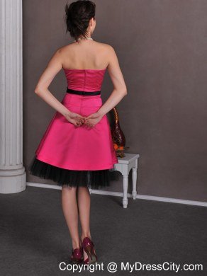 Hot Pink Knee-length Strapless Homecoming Dress in Satin Sashed