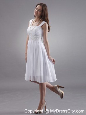 Chiffon Wide Straps Knee-length Homecoming Dress With Appliques