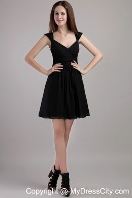 Black Mini-length Chiffon Empire Homecoming Dress with V-neck