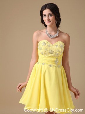 Yellow A-line Sweetheart Chiffon Short Prom Dress with Beading