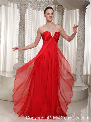 Plus Size Red V-neck Chiffon Ruches Prom Dress With Side Zipper